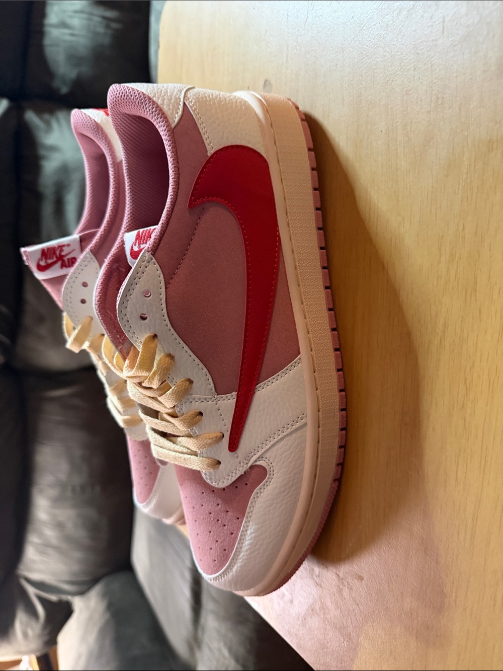 Jordan Travis Scott - Picture 2 of 4